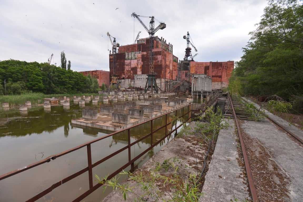 Розробники S.T.A.L.K.E.R. 2 порівняли кадри з гри та реальної Чорнобильської зони - фото 7