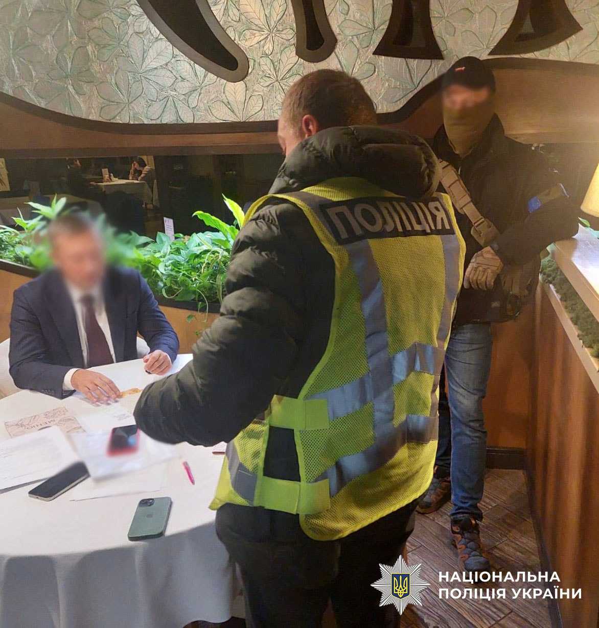 Політичні торги: Партійний лідер пропонував мандат народного депутата за 160 000 доларів