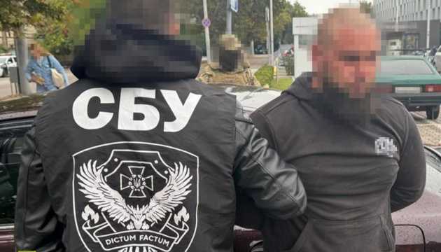 Правоохоронці викрили 4 організаторів схем ухилення від мобілізації в різних областях України