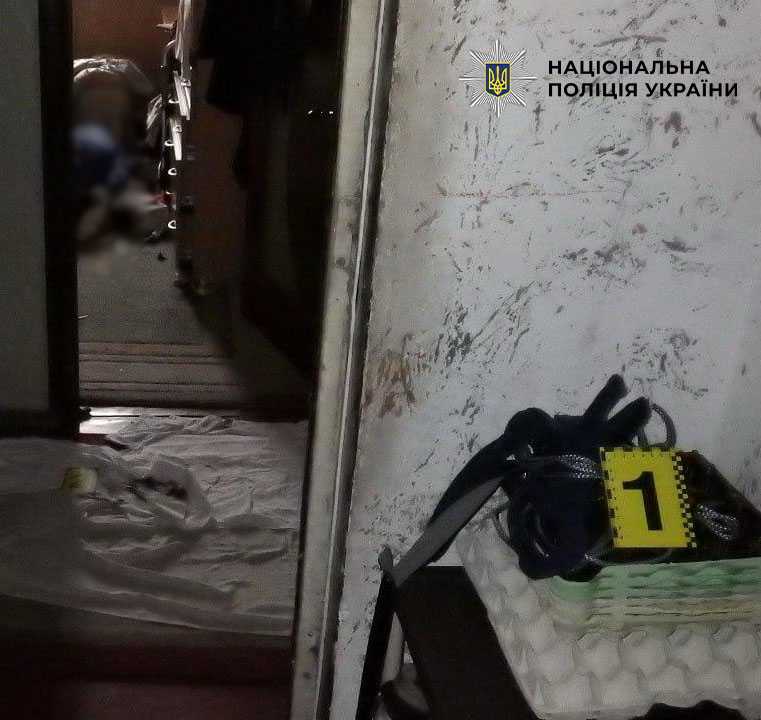 Кривавий розбрат: Киянин вбив матір і задушив 89-річну бабусю в жахливому домашньому трагічному інциденті