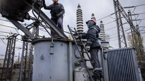 Відновлення електропостачання для 748 тисяч родин Києва: локації, де поновили світло