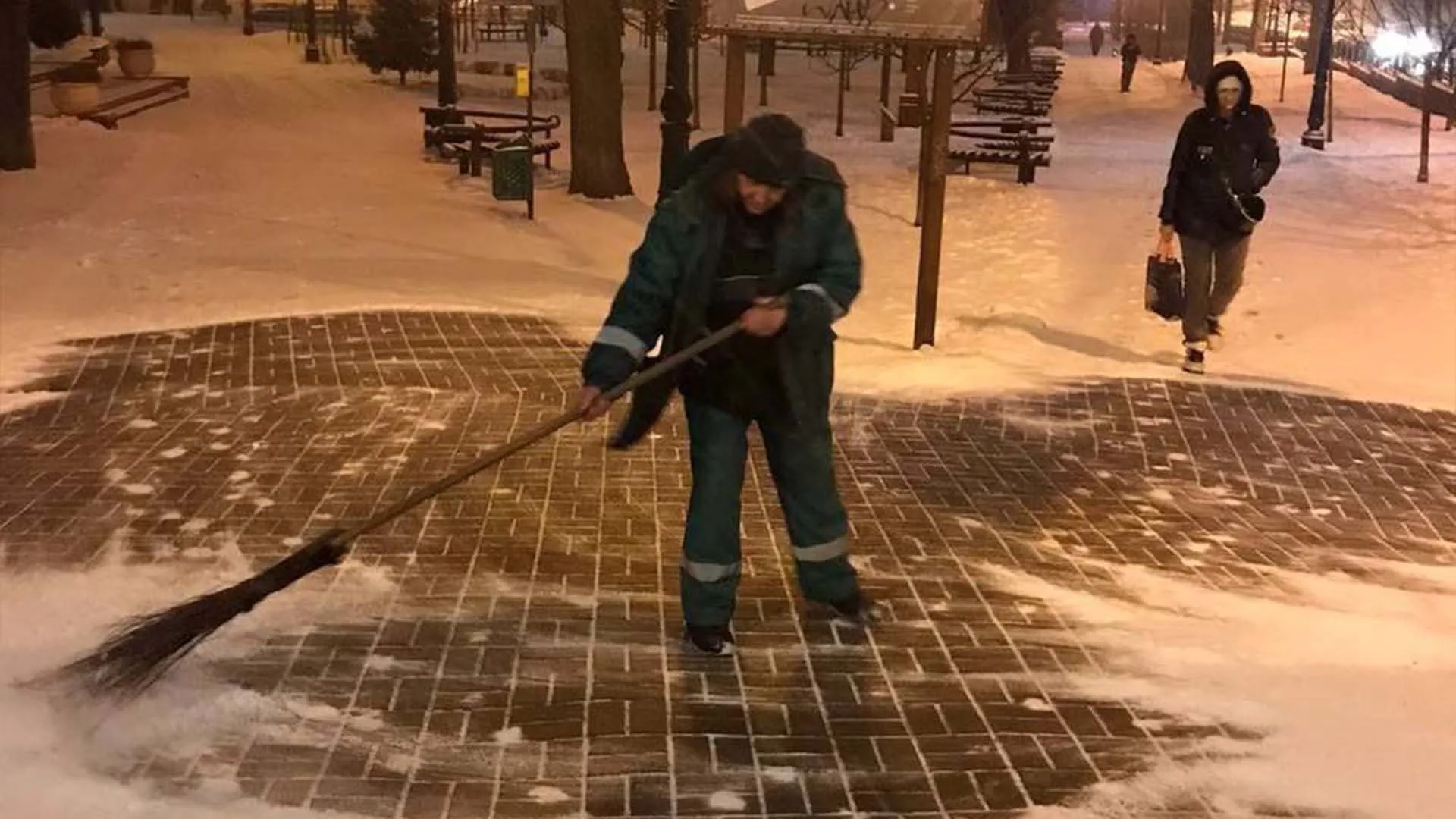 Конфлікт між КМВА та Кличком через прибирання снігу: Ткаченко заявляє, що райони не зобов'язані цим займатися