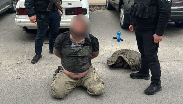 Буча: стрілянина з чоловіком, що взятий під варту