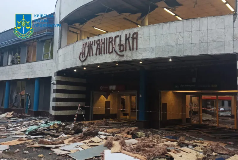 Лук’янівська метро Києва відновила роботу після атаки РФ.