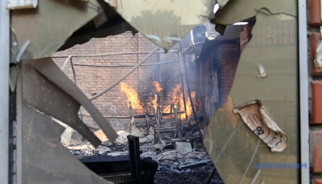 Масована атака РФ: у Вишневому пошкоджені 200 об’єктів, з яких більш як 100 - житлові будинкиВишневе під обстрілом: 200 пошкоджених об'єктів, понад 100 житлових будинків.