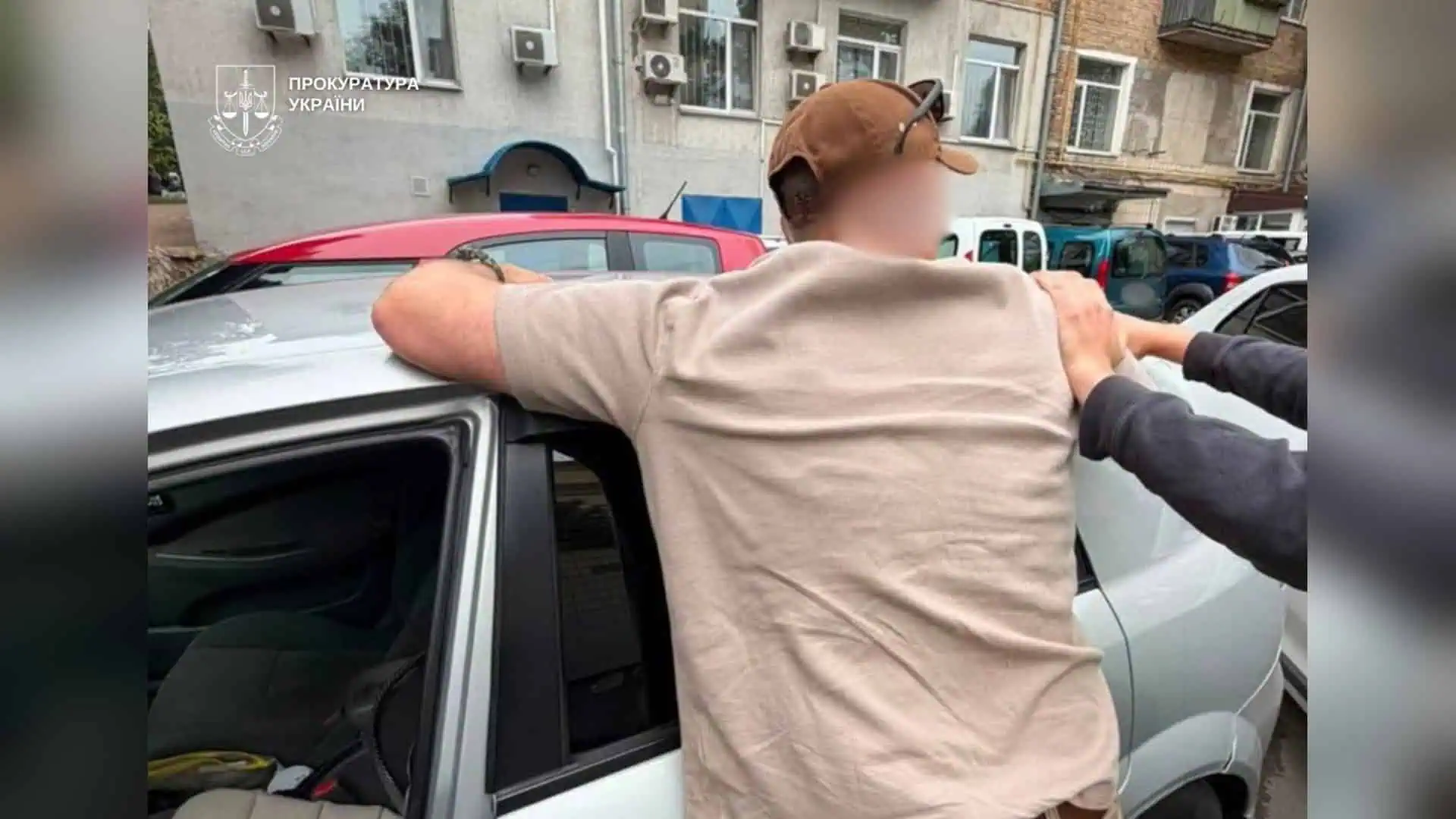 Кур'єра псевдо-СБУ судитимуть за шахрайство на 12,5 млн грн: пенсіонери стали жертвами обману.