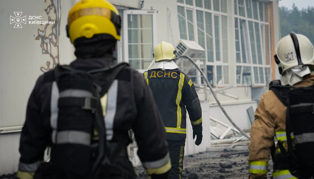 На Київщині через російську атаку поранений чоловік, пошкоджені будинкиКиївщина: чоловік поранений, будинки пошкоджені внаслідок російської атаки.
