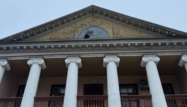 У Києві через нічну атаку РФ пошкоджений Музей української діаспориНічна атака РФ: пошкоджено Музей української діаспори в Києві.