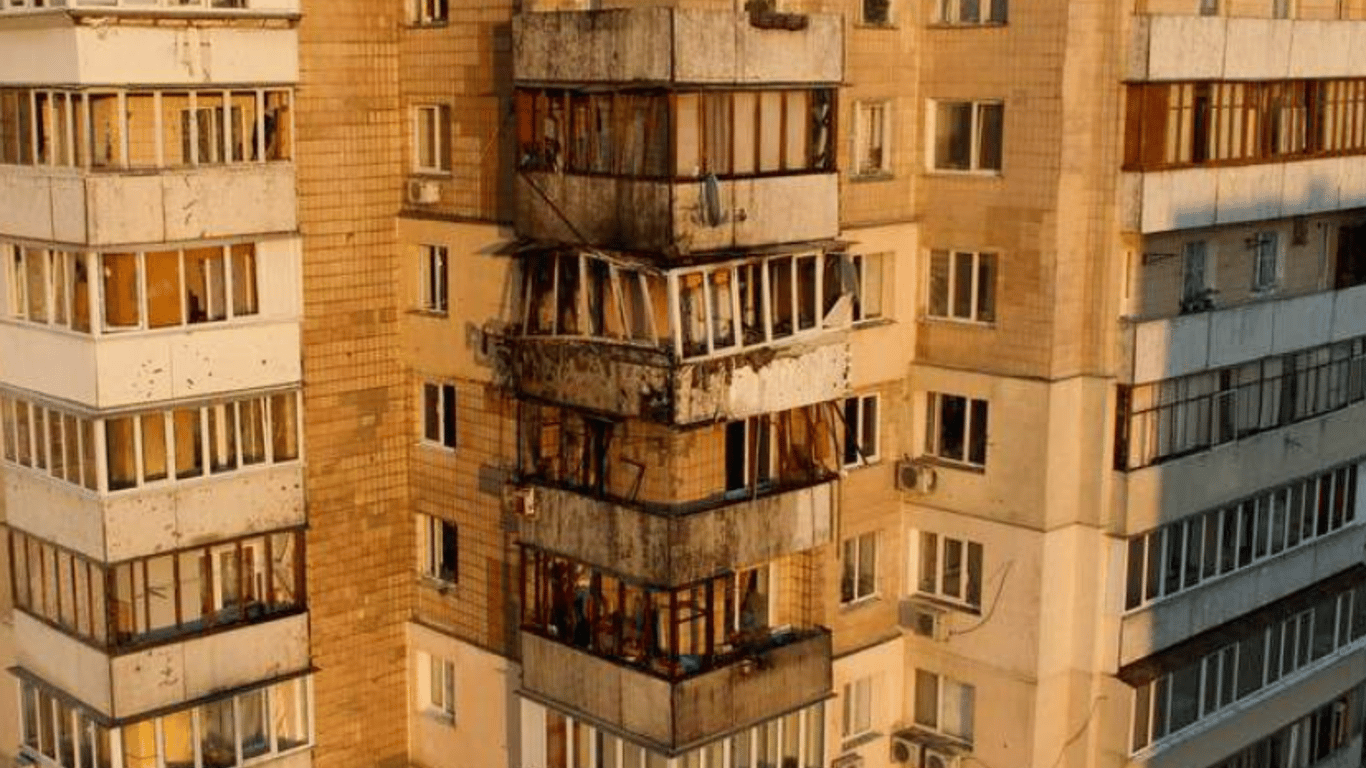 Удар росіян по Києву — в КМВА розповідали подробиці
